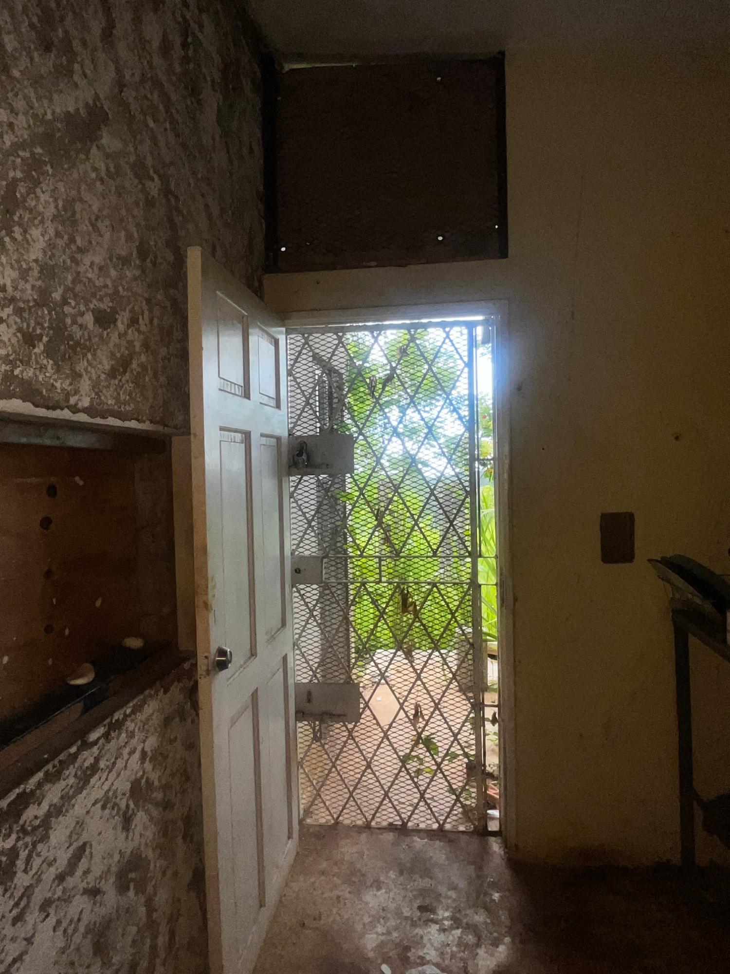 Cozy Belvedere Property 2